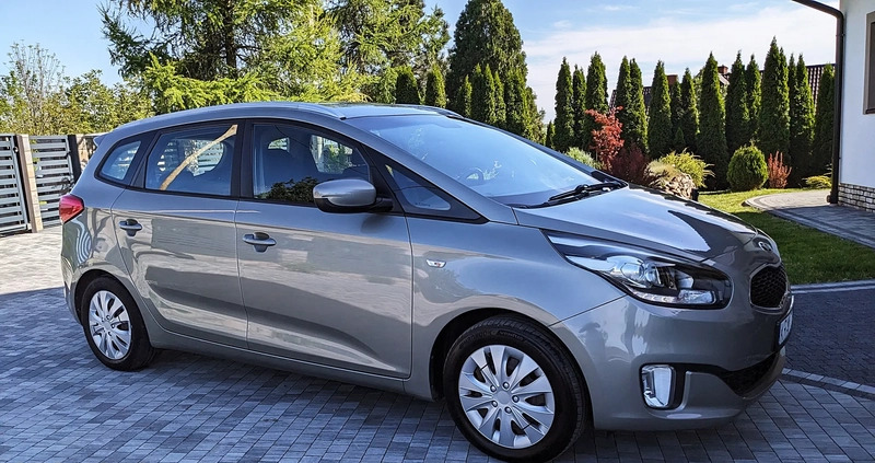 Kia Carens cena 40900 przebieg: 111000, rok produkcji 2013 z Słomniki małe 211